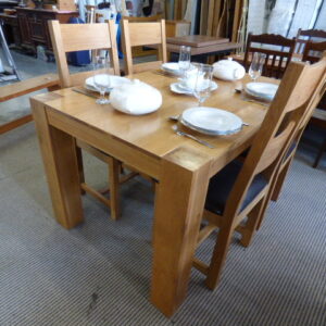 Oak Table & 4 Oak Chairs