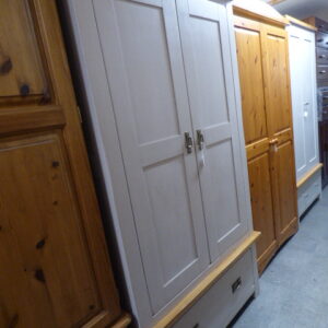 Light Grey Wardrobe With Oak Features